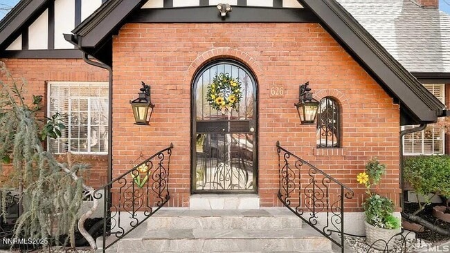 Building Photo - 628 Marsh Ave
