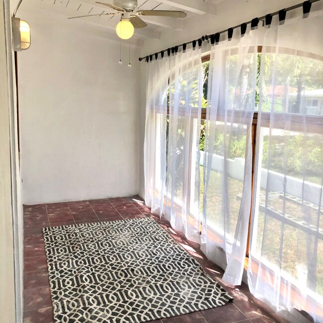 Foto del edificio - 625 NE 88th St