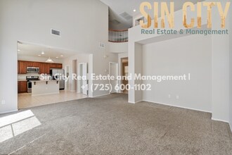 Building Photo - 5708 Clarendon Ln