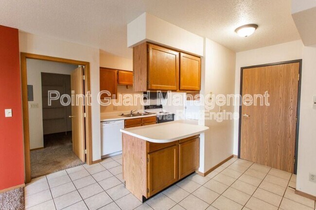 Foto del edificio - 2600 N Career Ave
