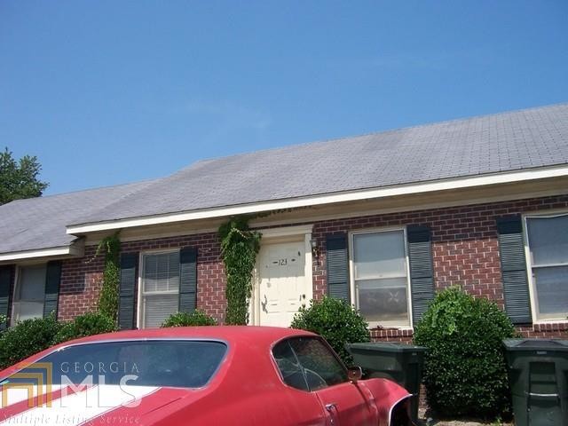 Primary Photo - 230 Lanier Dr