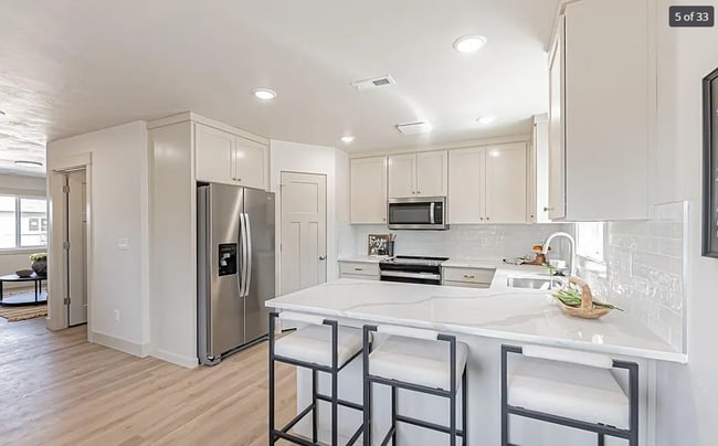 Foto del edificio - BEAUTIFUL 3 Bed 2.5 Bath Townhome Available!