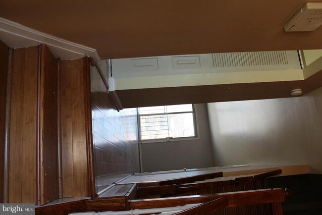 Building Photo - 1086 Travis Ln