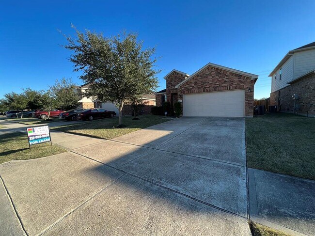 Foto del edificio - 20131 Linden Spruce Ln