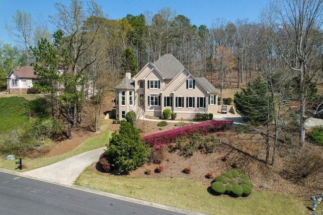 Building Photo - 132 Interlochen Dr