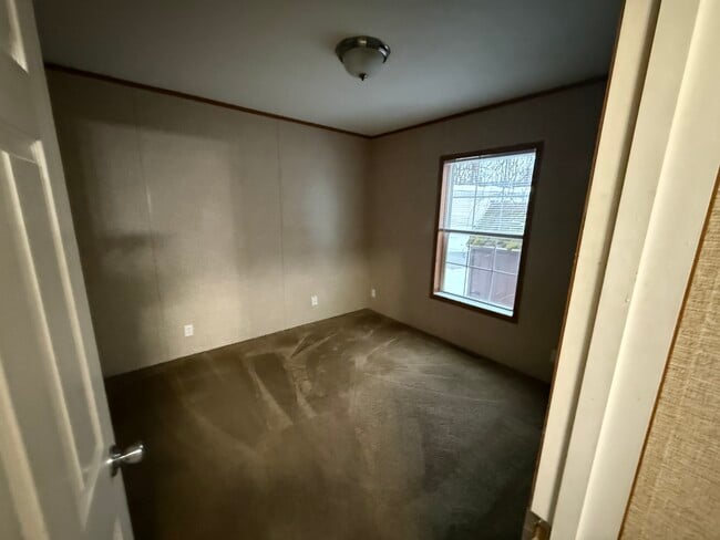 Building Photo - 19 Alflo Cir