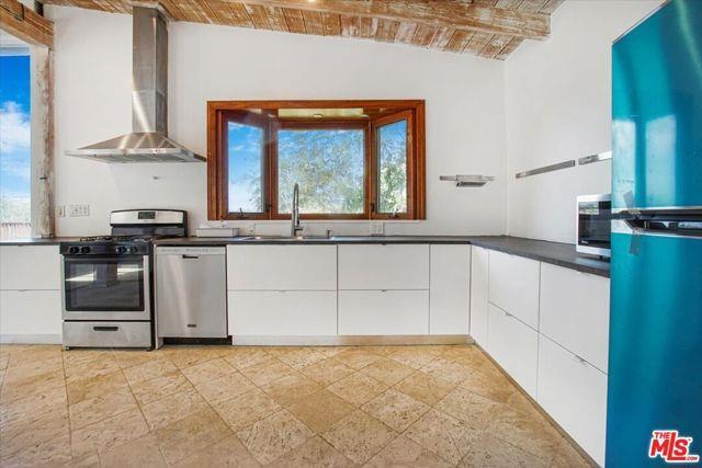 Foto del edificio - 960 N Tigertail Rd