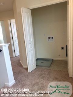 Building Photo - 3 br, 2.5 bath House - 4305 Strathmore Place