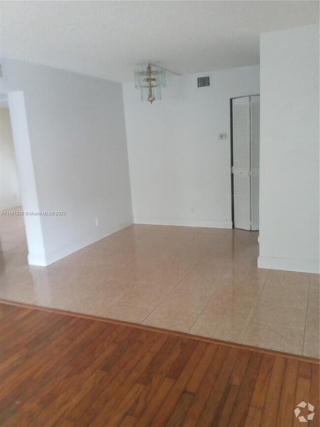 PalmAire at Coconut Creek Apartments for Rent with Gym/Fitness Center