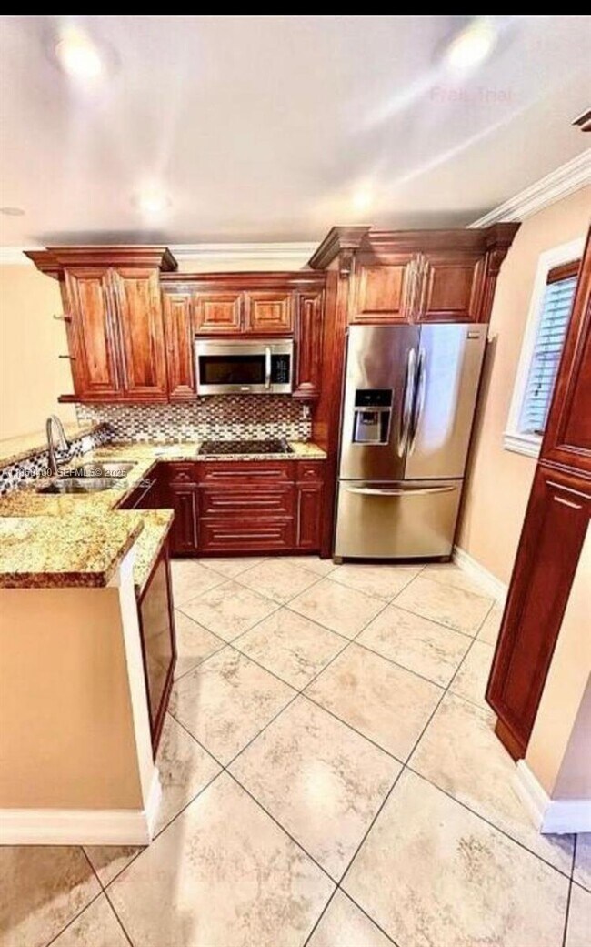 Building Photo - 19851 SW 114th Ave