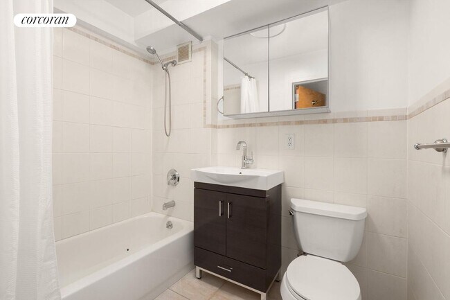 Foto del edificio - 360 W 28th St
