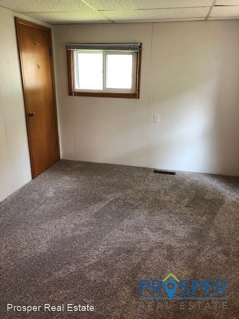 Building Photo - 4 br, 1 bath House - 522 Niagara Street