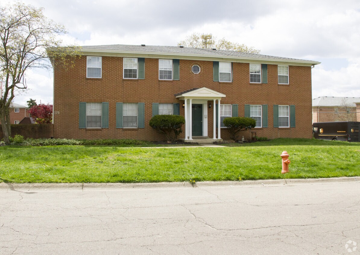 Primary Photo - 69-73 Georgetown Dr