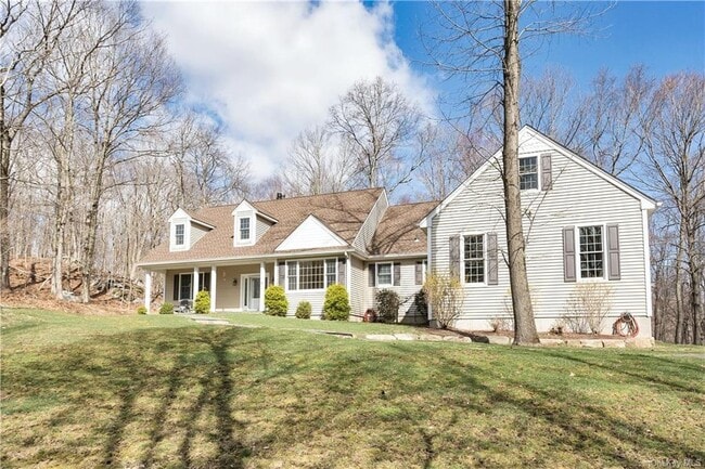 Building Photo - 18 Kramers Pond Rd