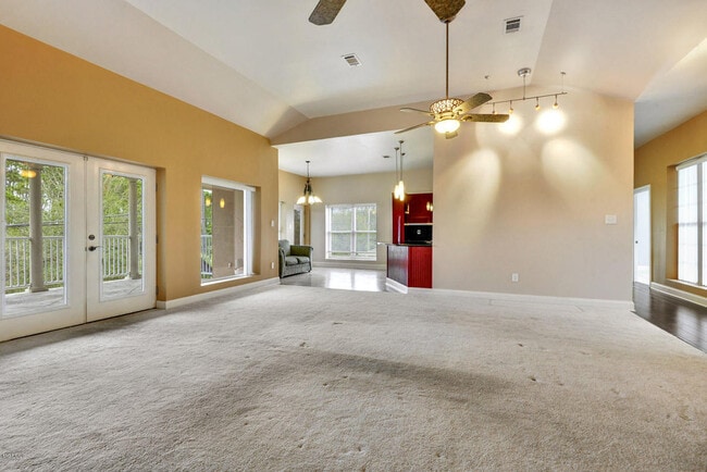 Building Photo - 105 Timber Ridge Blvd