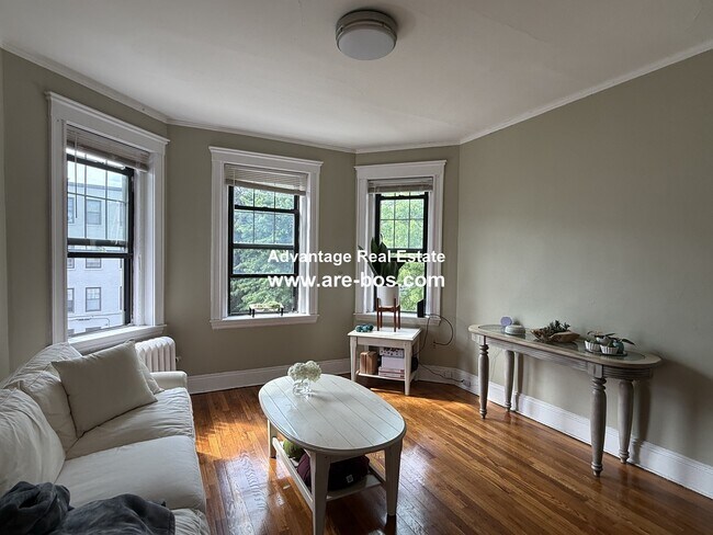 Building Photo - 311 Allston St