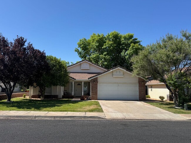 Foto del edificio - 2 Bedroom home near Shadow Mountain Park!