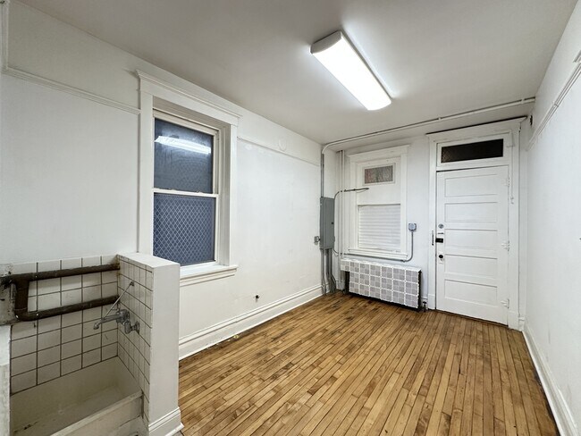 Foto del edificio - 3422 N Lincoln Ave