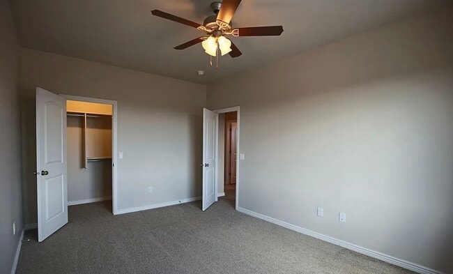 Building Photo - 1456 Clinton Way