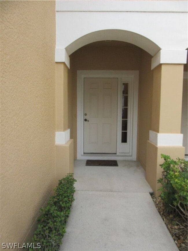 Building Photo - 8310 Village Edge Cir