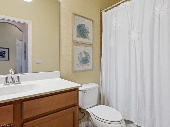 Foto del edificio - **TREVISO BAY**FURNISHED ANNUAL**2 BEDS/ 2...