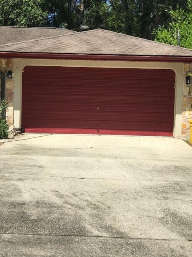 Foto del edificio - Charming 3/2 Home in Citrus Springs – Fenc...