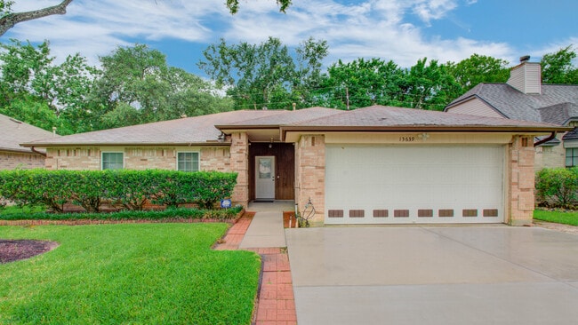Building Photo - 13639 Harpers Bridge Dr