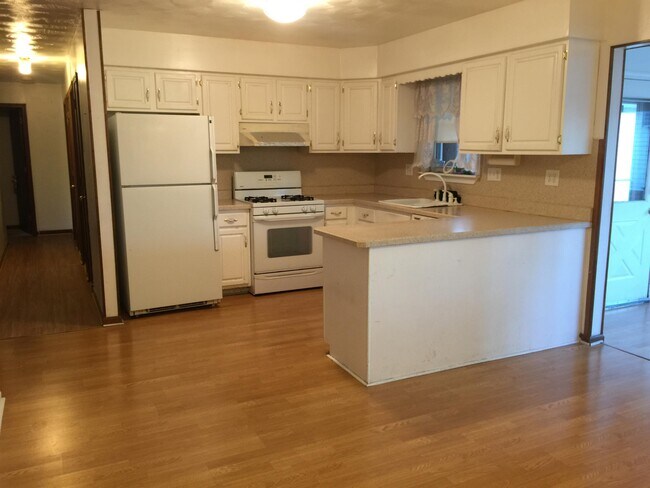 Foto del edificio - 76 Highland Ct