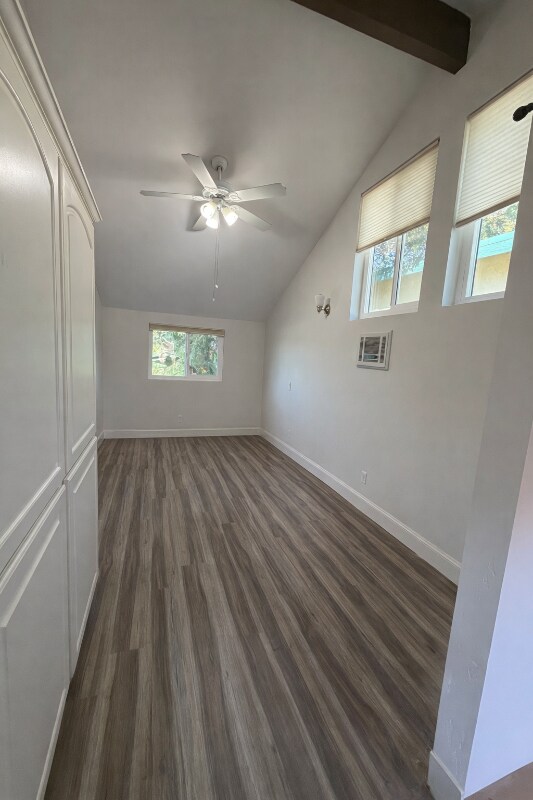 Building Photo - 1134 E 5th Ave