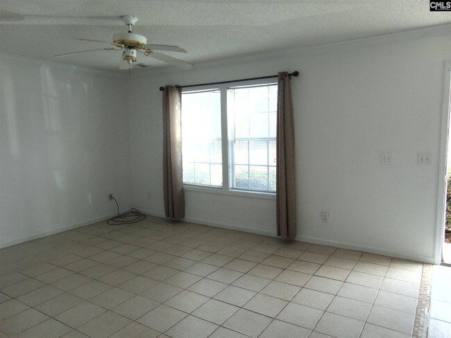 Building Photo - 21 Trentridge Ct