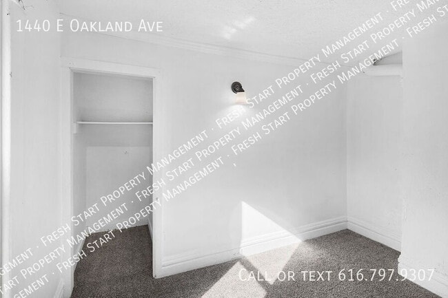 Building Photo - 1440 E Oakland Ave