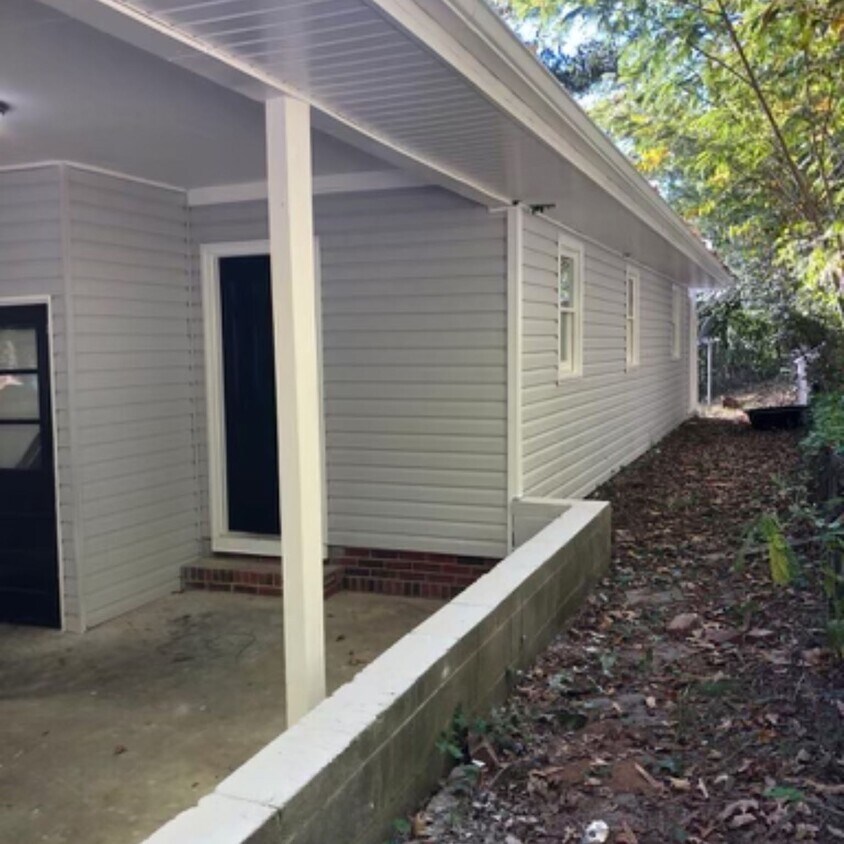 645 Old Rockmart Rd SE, Silver Creek, GA 30173 House for Rent in