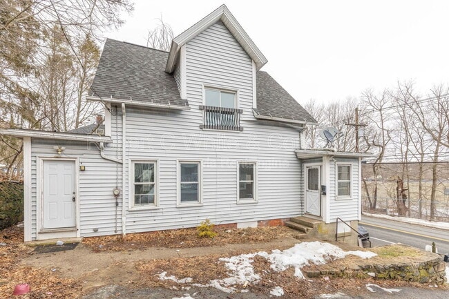 Building Photo - 314 Norwich Ave