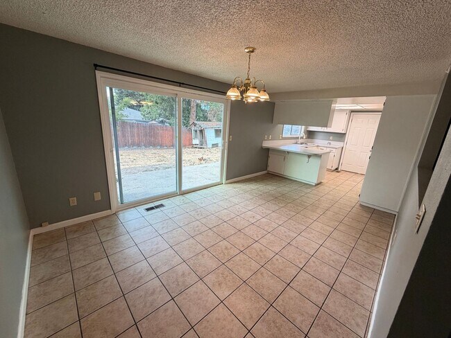 Foto del edificio - 5858 Shasta Way