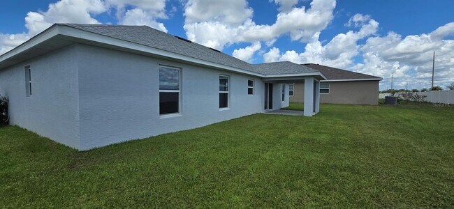 Building Photo - 9189 SW 49th Ct