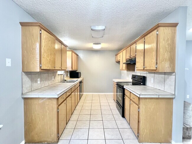 Foto del edificio - Adorable 3/2/2 in Frenship Memorial!