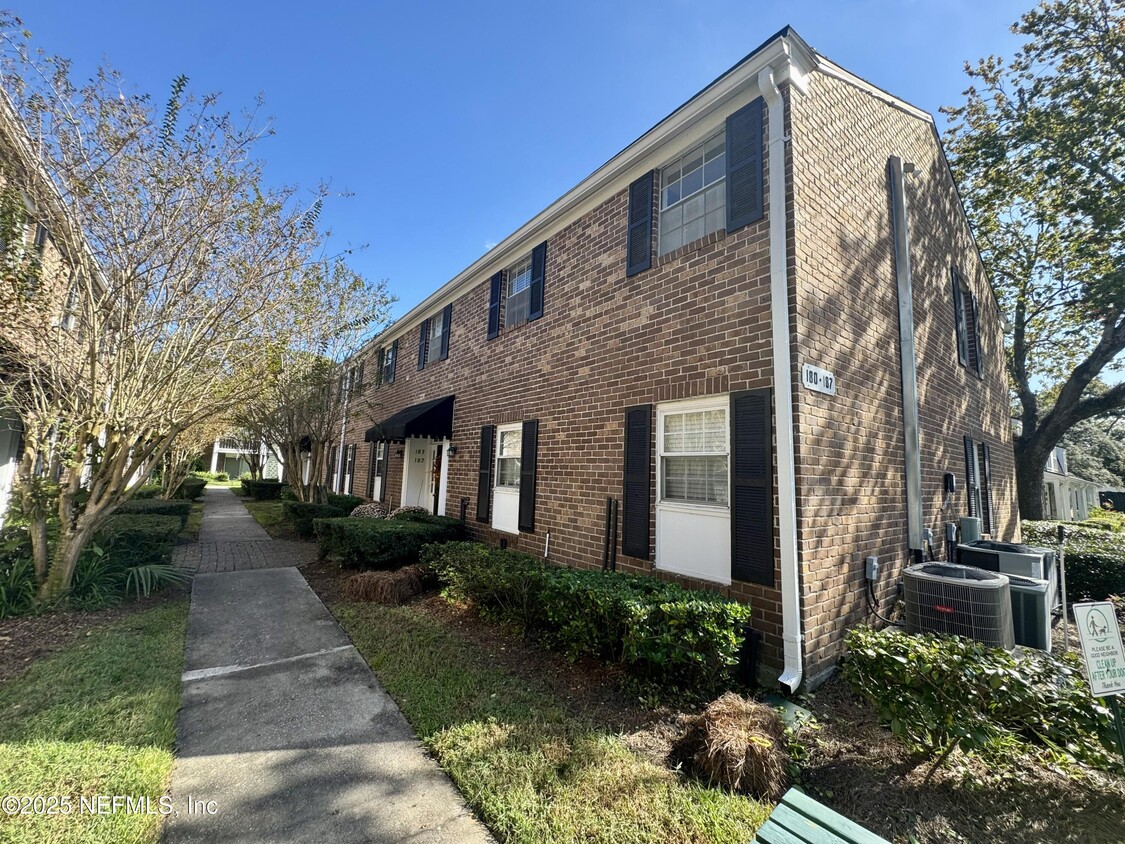 Primary Photo - 4358 Timuquana Rd