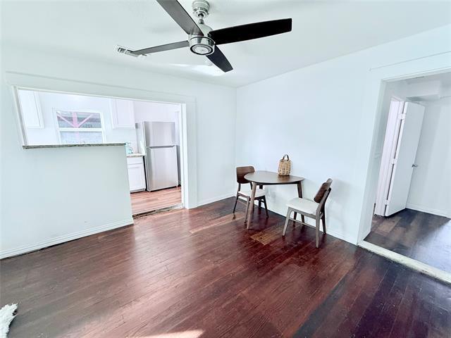 Foto del edificio - 727 W Day St