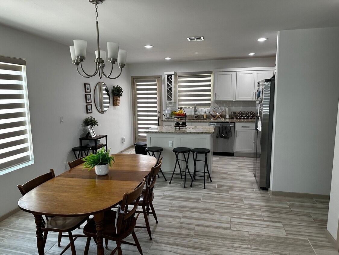 Foto principal - 13159 Emerald Isle St