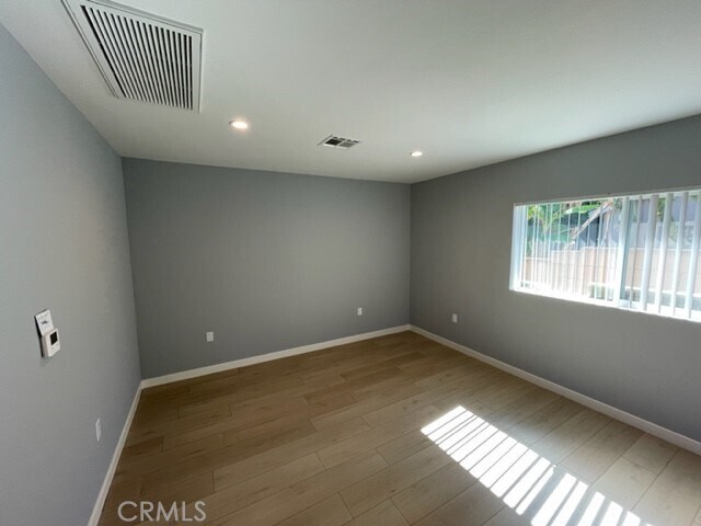 Building Photo - 6058 Cloverly Ave