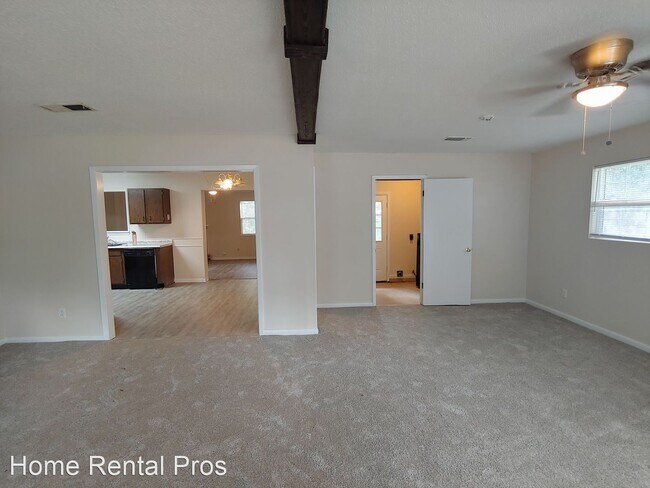Building Photo - 3 br, 1.5 bath House - La Ceiba Dr. 4925