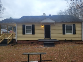 Building Photo - 1620 Old Wilson Rd