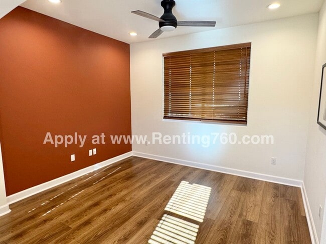 Building Photo - Picturesque Home In 55+ Desert Vista Community!