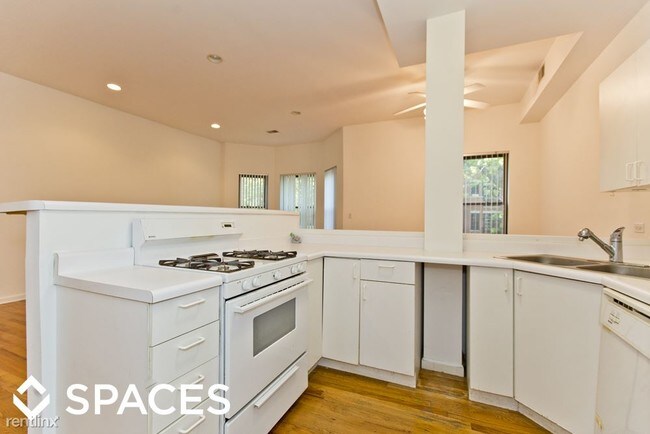 Foto del edificio - 723 W Briar Pl
