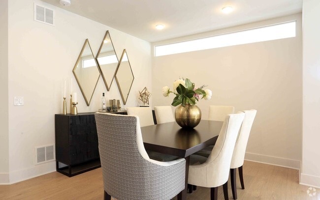 Interior Photo - River Tides