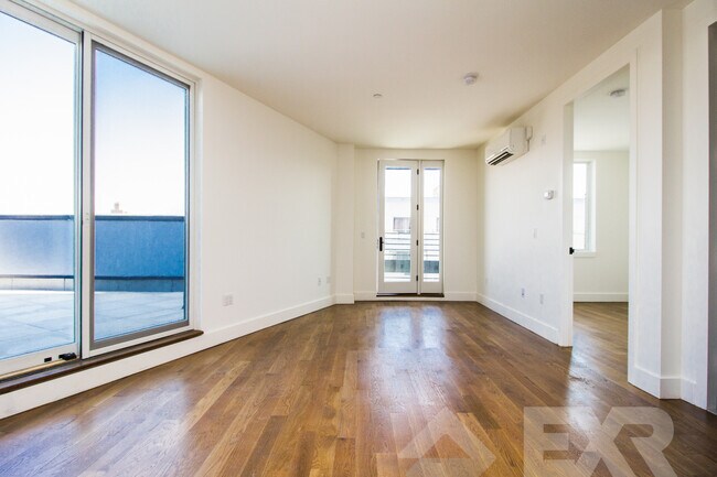 Foto del edificio - 242 Newkirk Ave