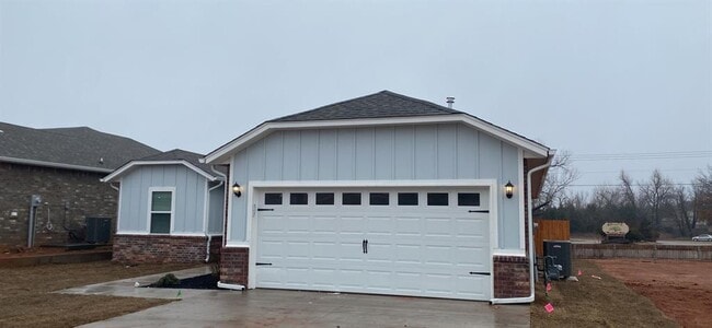 Building Photo - 4416 NE 123rd St