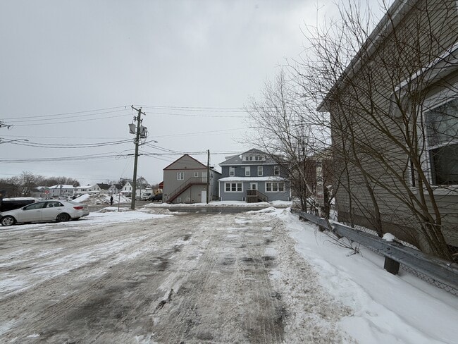 Photo du bâtiment - 188 Mountain Rd