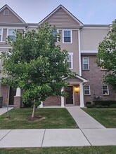 Building Photo - 2500 Normandy Rd