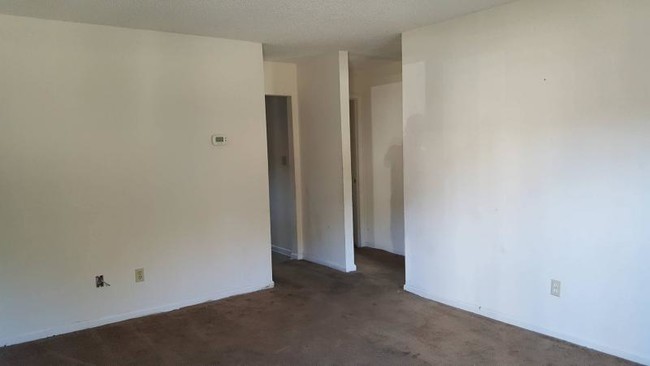 Building Photo - 3002 Caldwell Ct